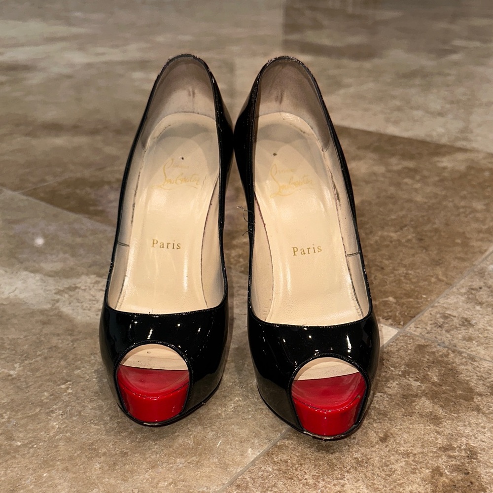 Christian Louboutin Elegant Black and Red Peep-Toe Heels
